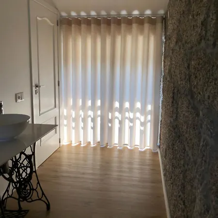 Sobreiro Valley - Casa Isabel 维埃拉·多米尼奥