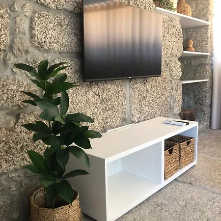 Sobreiro Valley - Casa Isabel 假日公园 *